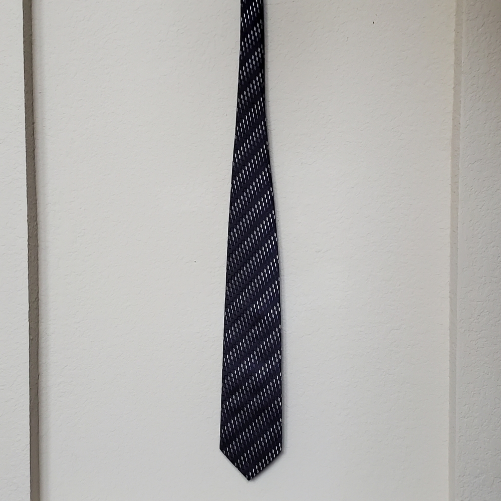 Harve Bernard by Bernard Holtzman Tie
